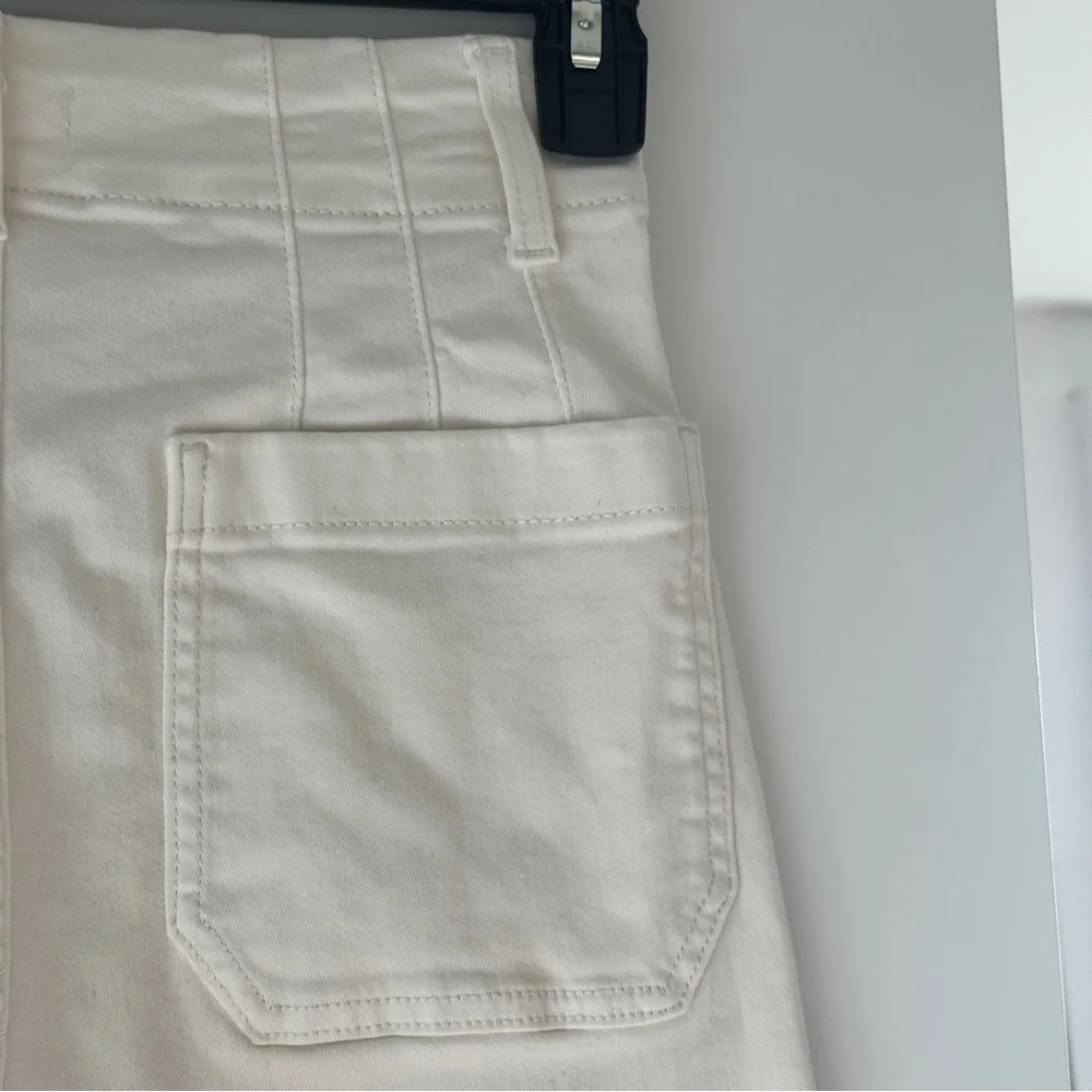 NWOT | LAUREN CONRAD KOHLS STRETCH WHITE SUPER HIGH RISE WIDE LEG CROP JEANS - Picture 5 of 8